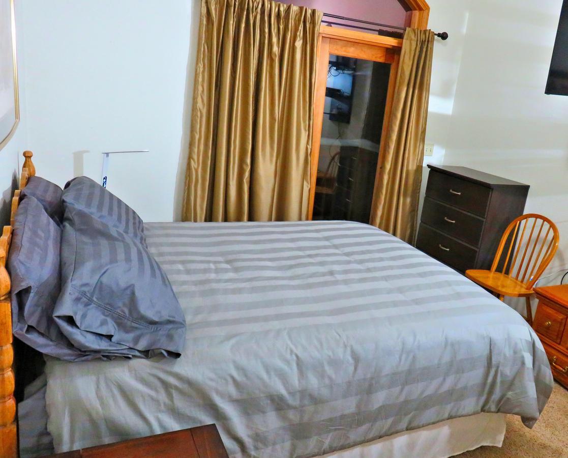 Mein Haus Bed & Breakfast Ейвон Екстер'єр фото