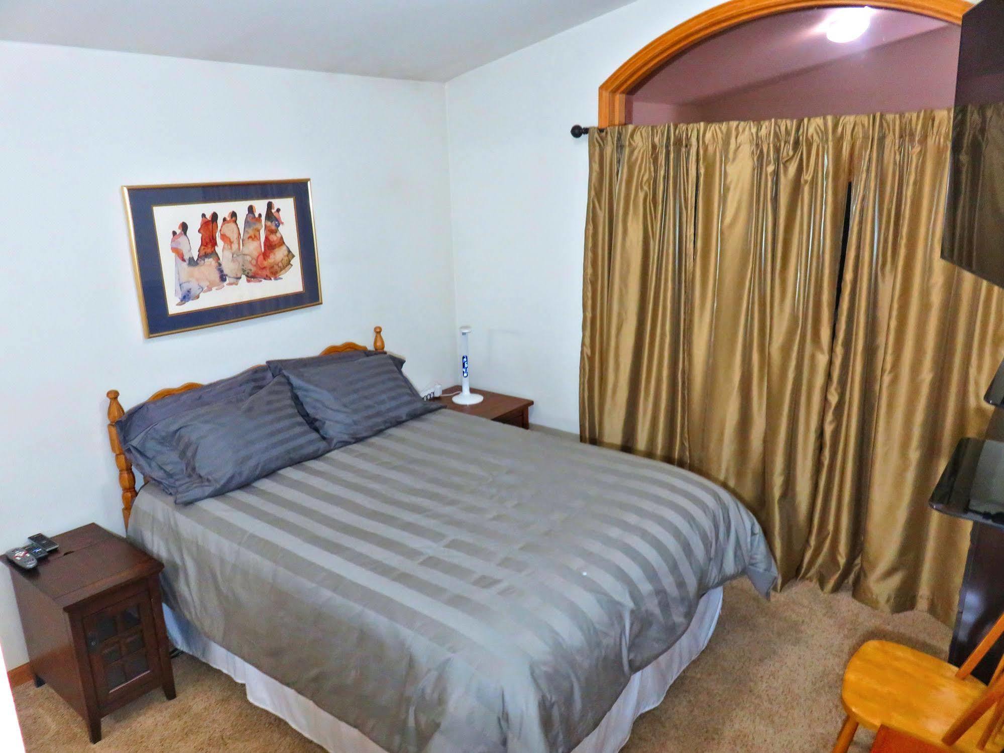 Mein Haus Bed & Breakfast Ейвон Екстер'єр фото